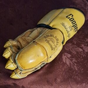 Vintage Cooper Cowhide Leather Ice Hockey Left Hand Glove Tan Brown 28